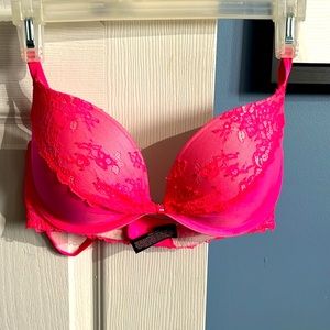 Victoria’s Secret padded bra